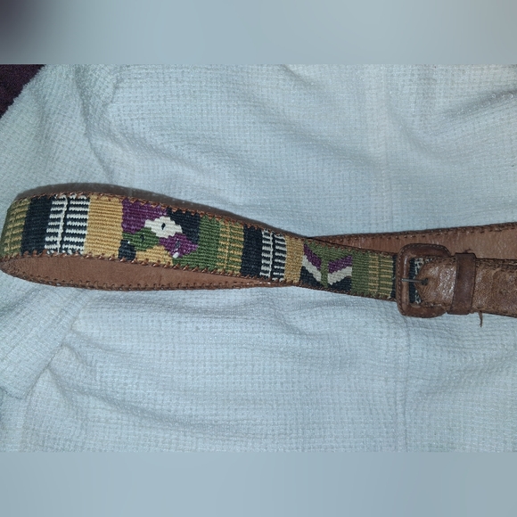 Vintage HAND CRAFTED Native American 46 leather belt HANDMADE Guatamala Indian - Picture 4 of 6